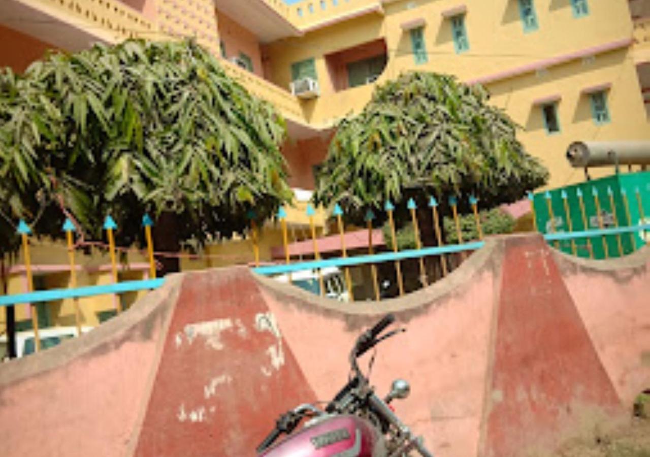 Vijieya Hotel Bihar Saharsa Bagian luar foto