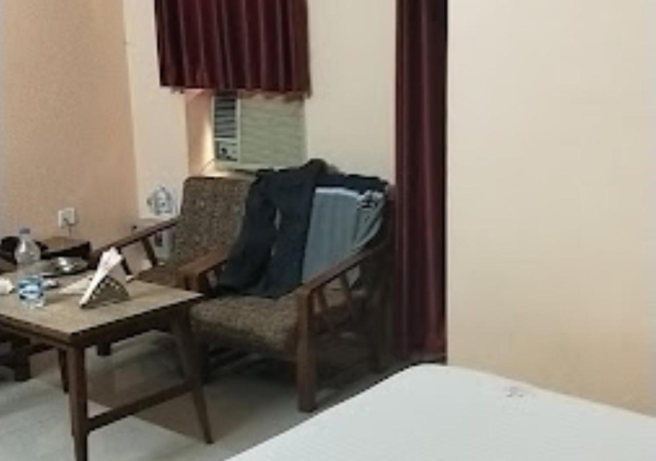 Vijieya Hotel Bihar Saharsa Bagian luar foto